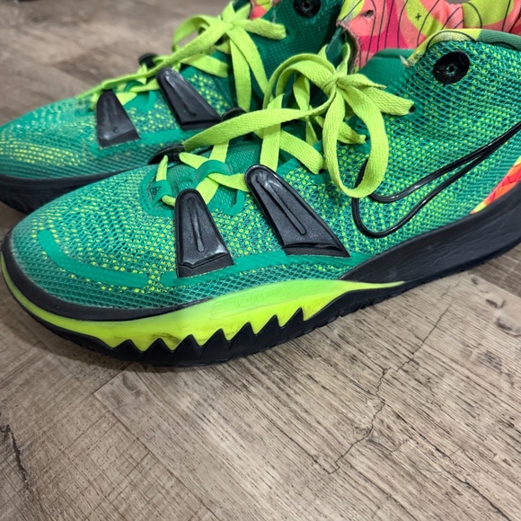 Nike Kyrie Weatherman main image 5
